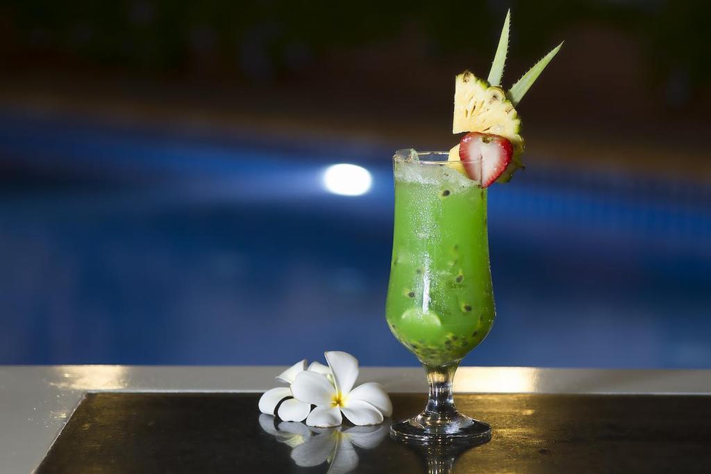 The Blue Corner Boutique Hotel Phnom Penh Exterior photo