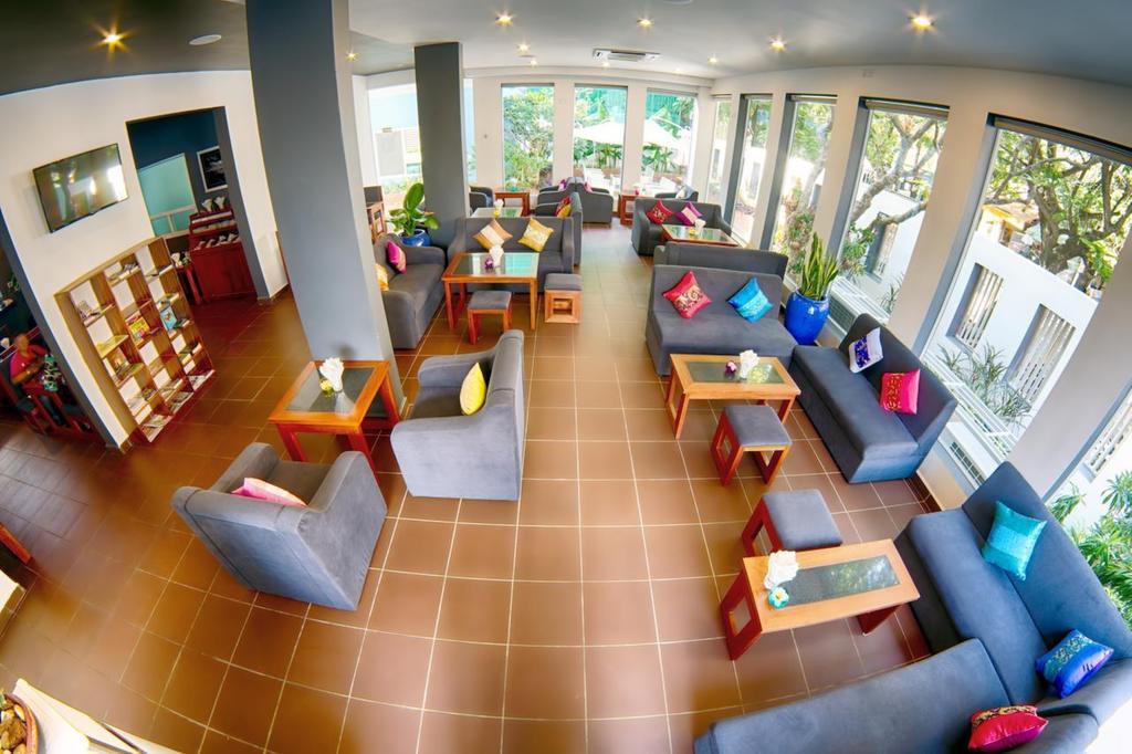 The Blue Corner Boutique Hotel Phnom Penh Exterior photo