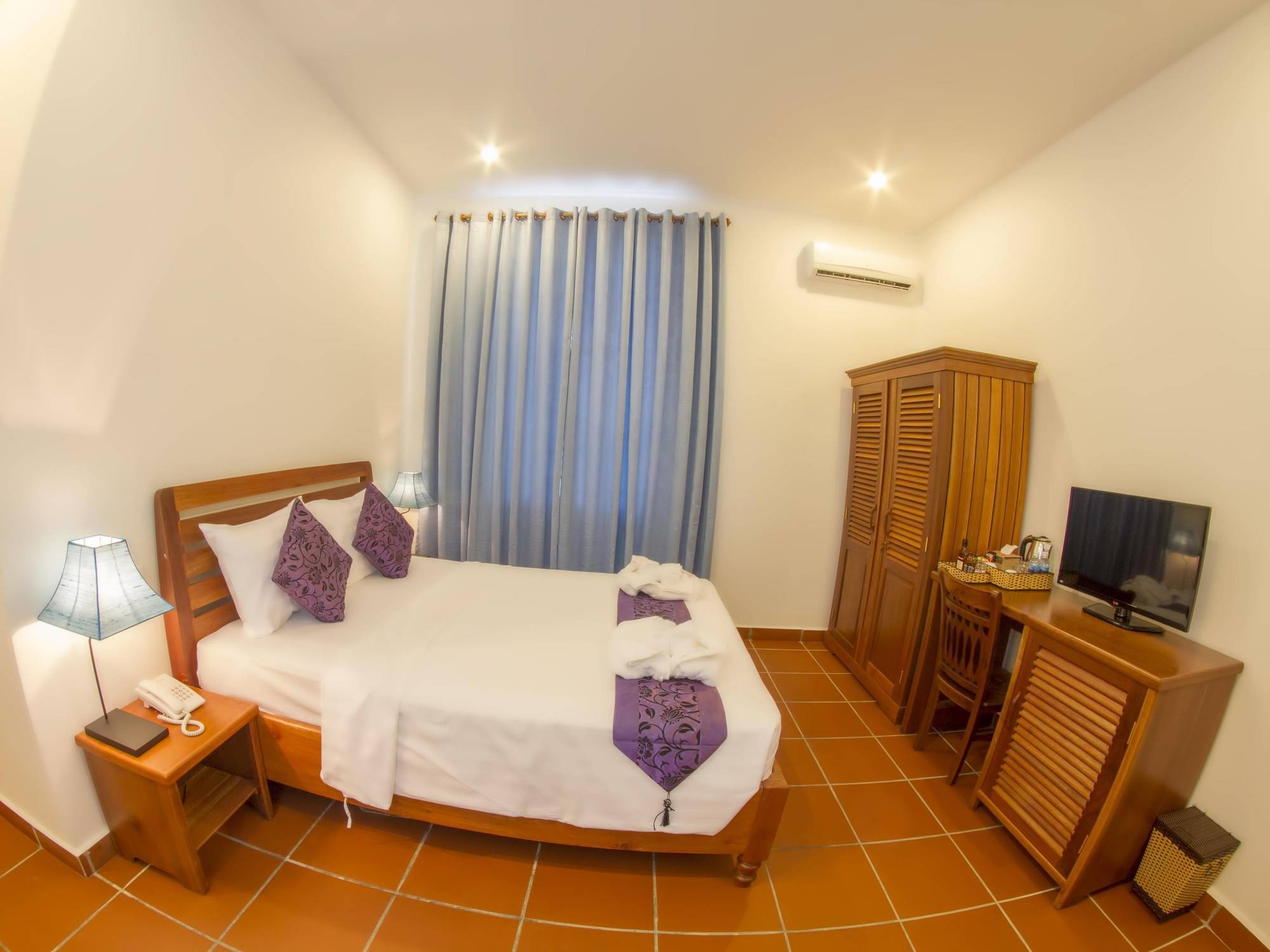 The Blue Corner Boutique Hotel Phnom Penh Exterior photo